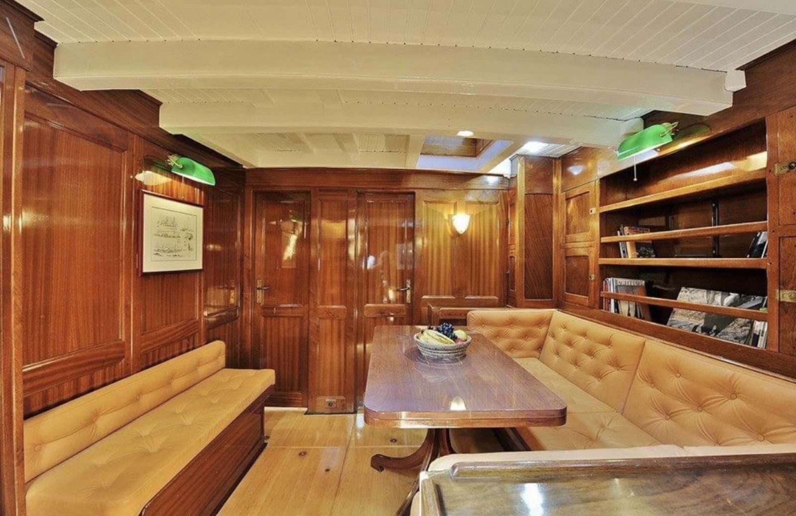 Location d'un magnifique Voilier Hygie de 24 mètres au départ de Marseille