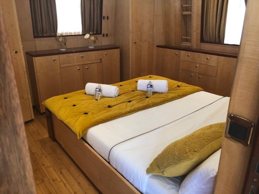 Location Yacht Clara One à Marseille