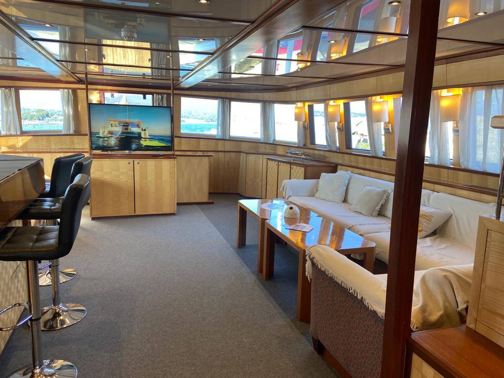 Location Yacht Clara One à Marseille