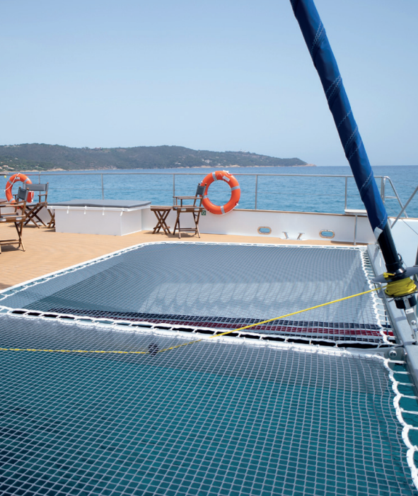 Location maxi catamaran Baila pour 100 personnes (146 max) à saint Raphael