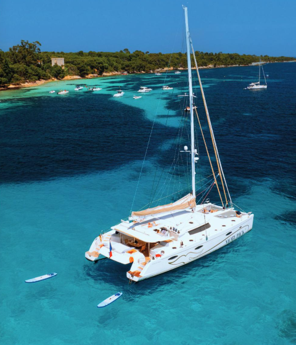 Location du catamaran Moby-Dick pour 20 personnes à HYERES