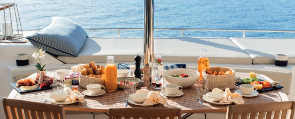 Location du catamaran Moby-Dick pour 20 personnes à HYERES