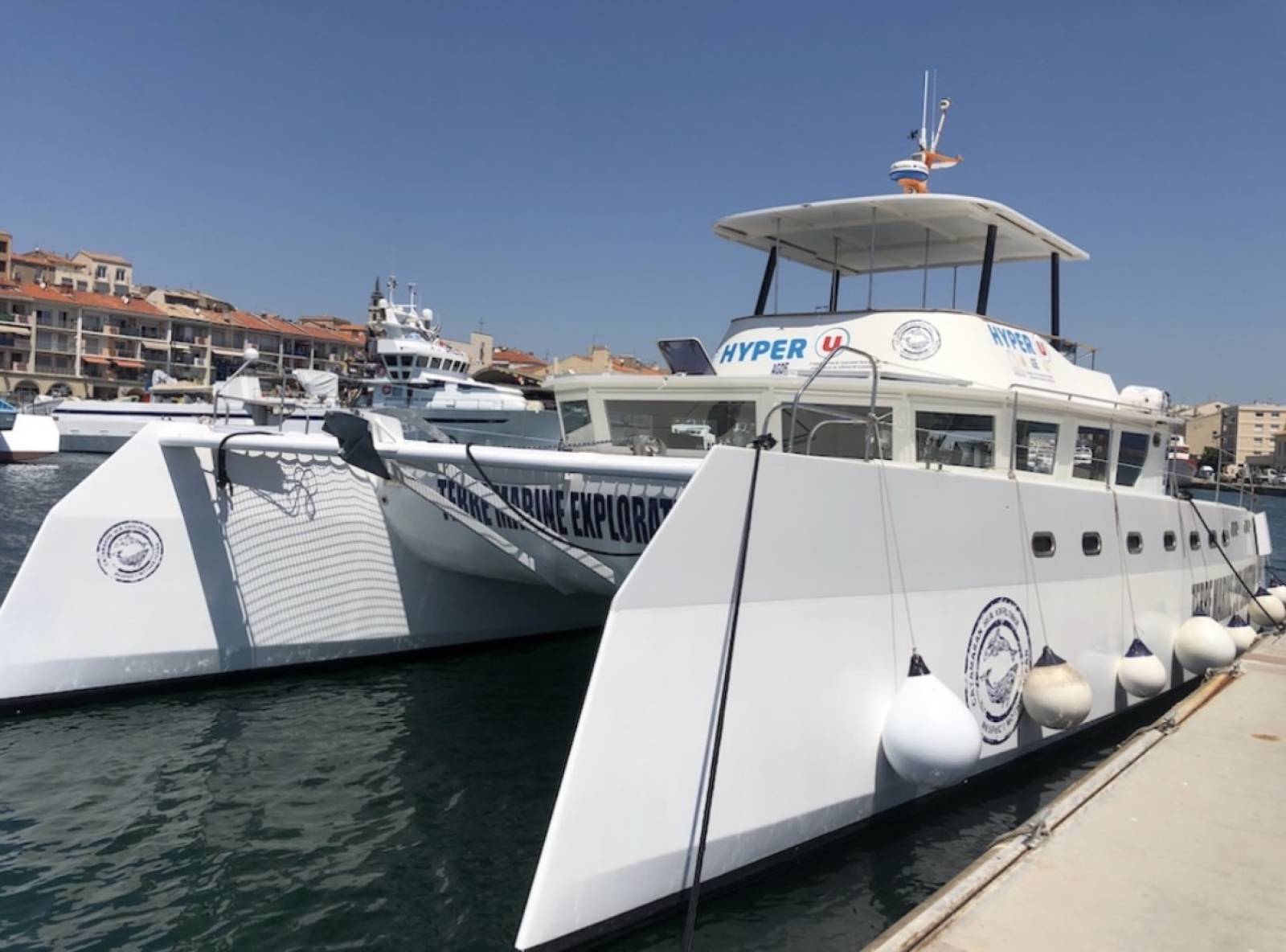 Location Catamaran de luxe certifié écologique pour découvrir les calanques de Marseille