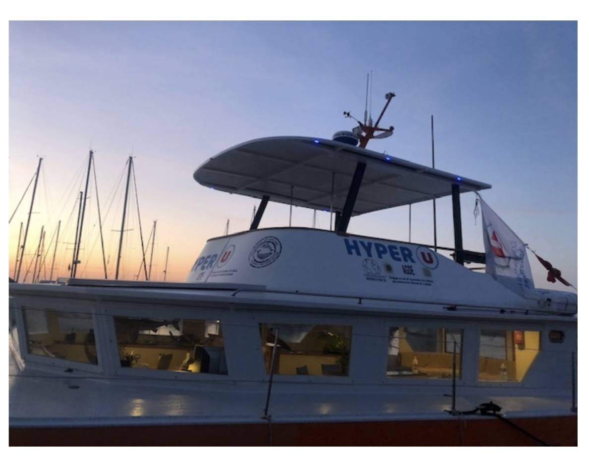 Location Catamaran de luxe certifié écologique pour découvrir les calanques de Marseille