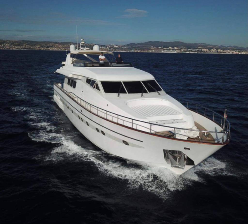 Location yacht de luxe OLA chez Yachting Boat 13 à Cassis