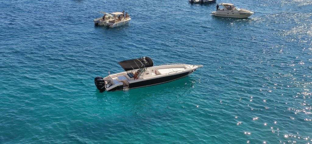 Location de Craft 360 Open : Al Dhaen à Marseille - Bateau agréé Parc National des Calanques