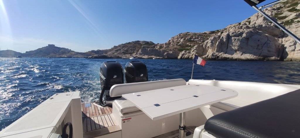 Location de Craft 360 Open : Al Dhaen à Marseille - Bateau agréé Parc National des Calanques