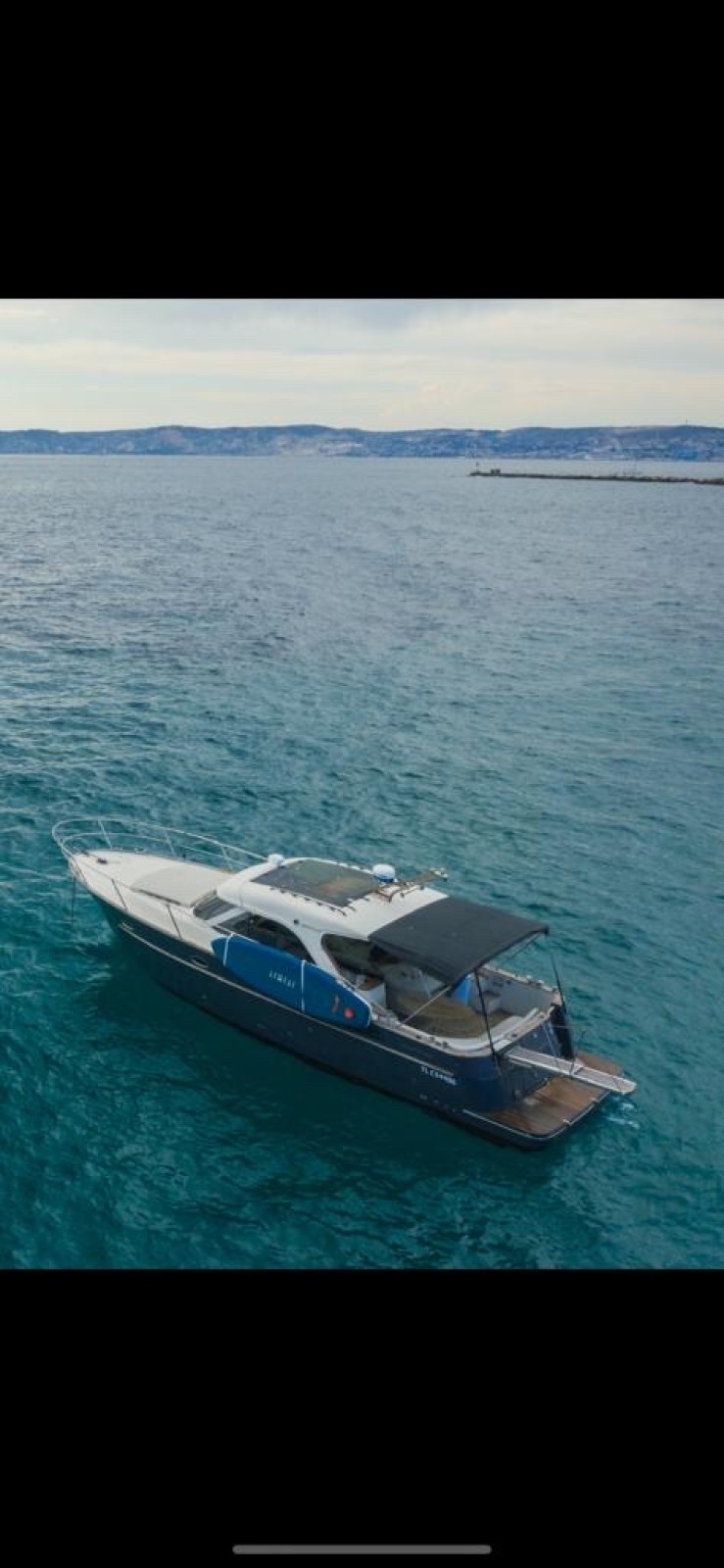 Où louer une Vedette à Marseille 11 mètres : Black Pearl – Arcoa Mystic 39