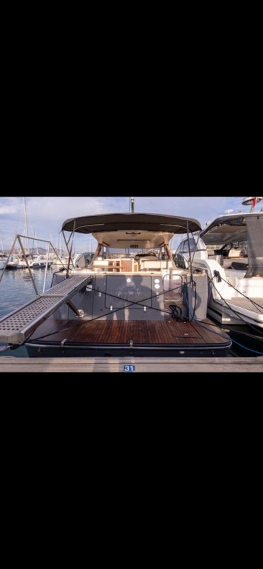 Où louer une Vedette à Marseille 11 mètres : Black Pearl – Arcoa Mystic 39