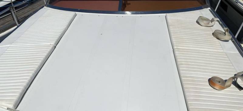 Louer un Yacht Pershing 45 pour 8 personnes à Marseille