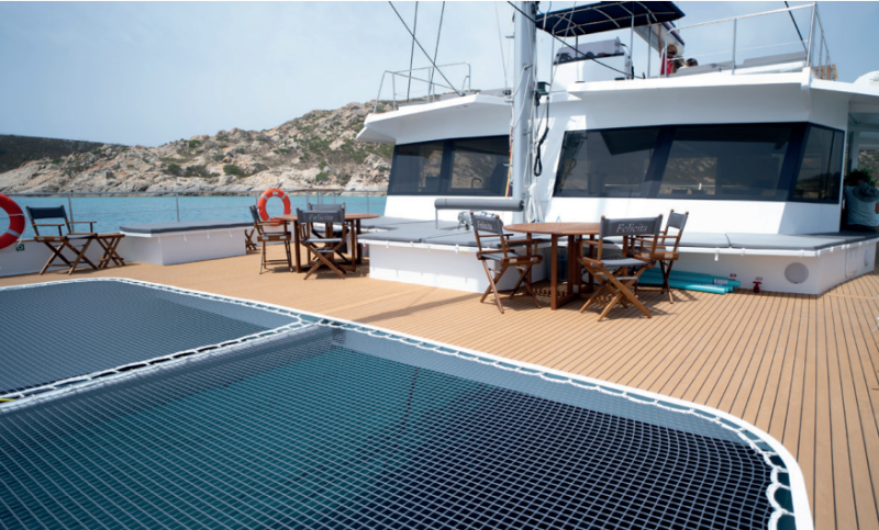 Location maxi Catamaran Felicita pour 100 personnes et plus (max 146) au départ de SAINT RAPHAEL