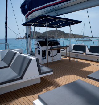 Location maxi catamaran Baila pour 100 personnes (146 max) à saint Raphael