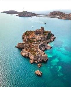 Notre zone d'activité pour ce service Louer un bateau pour un séjour sur l'île du Levant au départ de