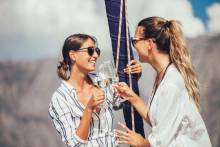 Notre zone d'activité pour ce service Location d'un bateau agrée parc des calanques avec grande capacité pour un anniversaire à